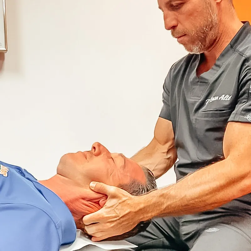 dr ryan alter treating patients headache