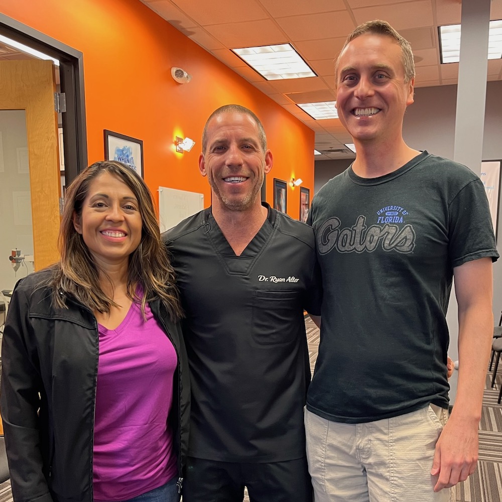 dr ryan alter with chiropractic care patient