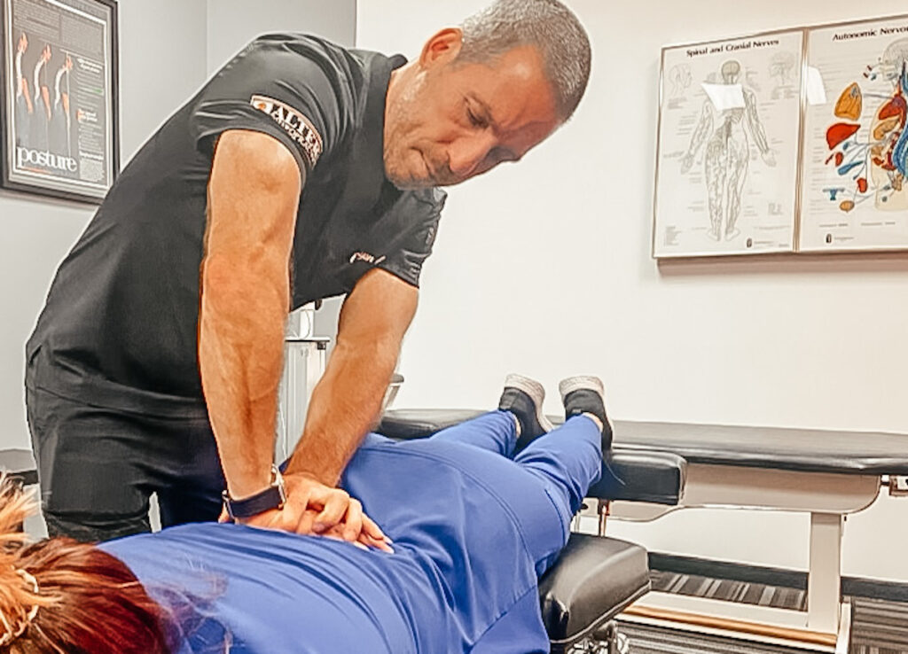 chiropractor back pain treatment in delray beach