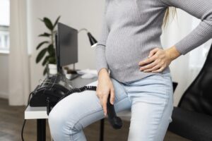 pregnant woman suffer from sciatica