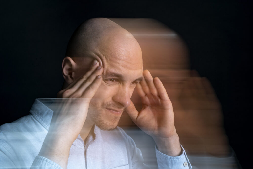 man suffer vertigo